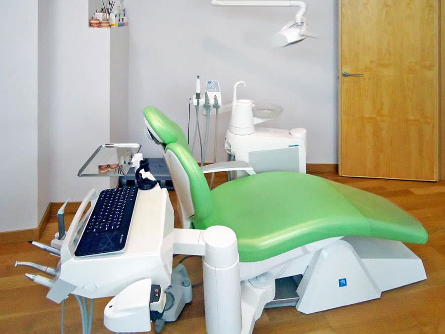 Resolución de dudas en clínica dental C Dovaz en Vigo